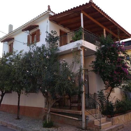 Cosy House In Galaxidi Apartamento Exterior foto